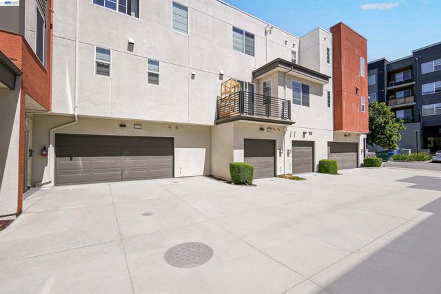 29268 Hub Ln, Hayward, CA 94544