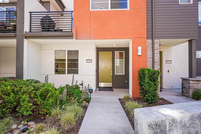29268 Hub Ln, Hayward, CA 94544