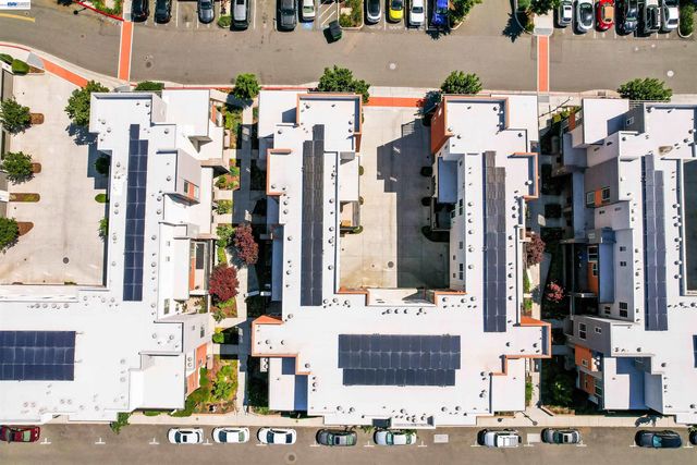 29268 Hub Ln, Hayward, CA 94544