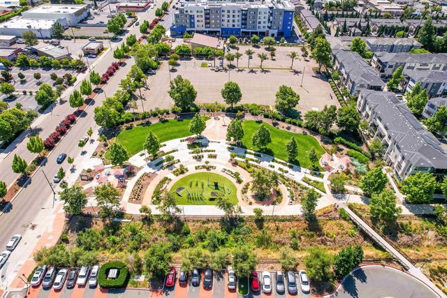 29268 Hub Ln, Hayward, CA 94544