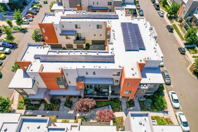 29268 Hub Ln, Hayward, CA 94544