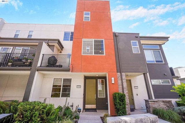 29268 Hub Ln, Hayward, CA 94544