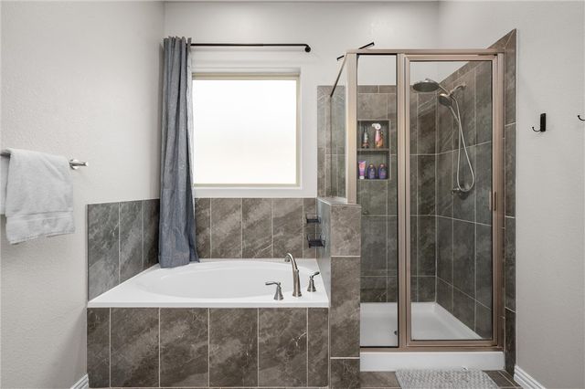 6332 Spartan Drive, College Station, TX 77845