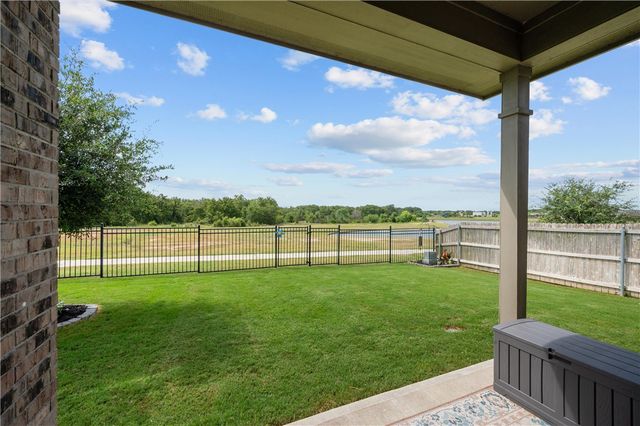 6332 Spartan Drive, College Station, TX 77845