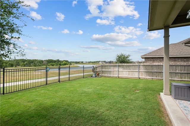 6332 Spartan Drive, College Station, TX 77845