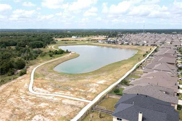 6332 Spartan Drive, College Station, TX 77845