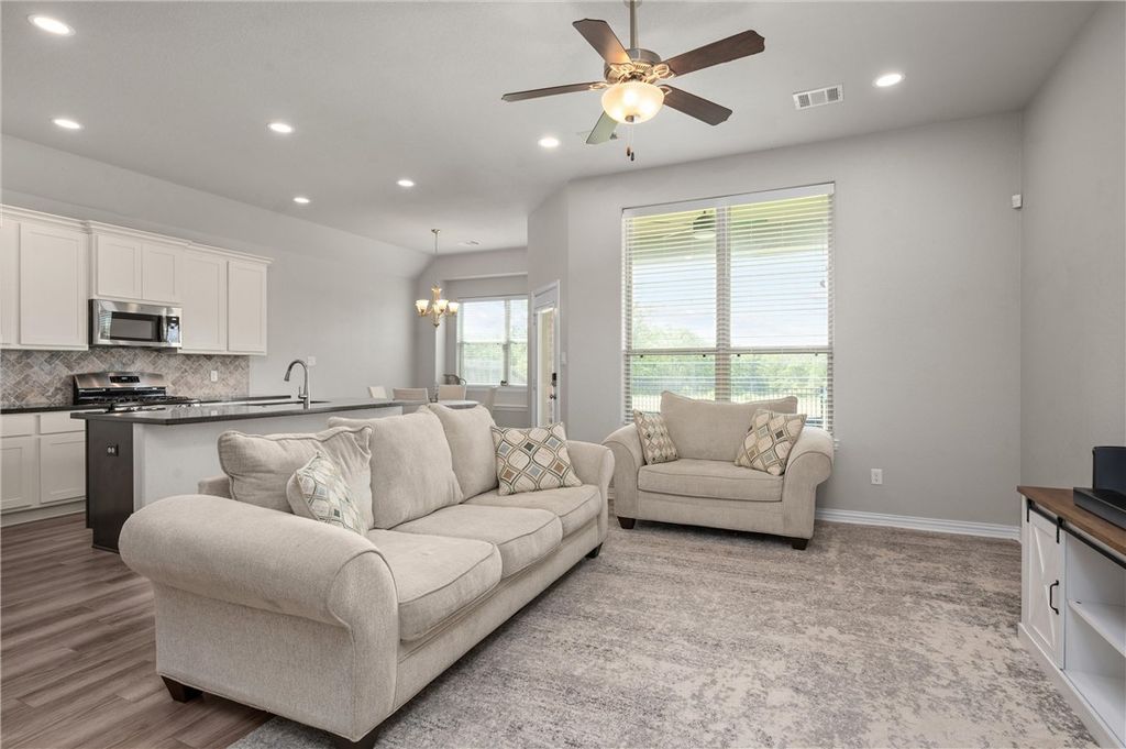 6332 Spartan Drive, College Station, TX 77845 — photo 4