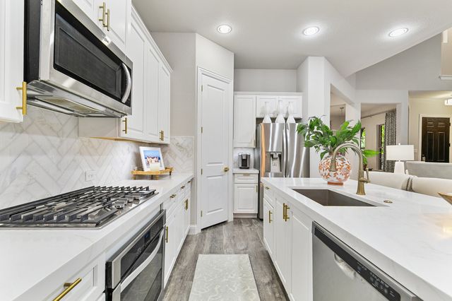 2224 7th Avenue, Flower Mound, TX 75028