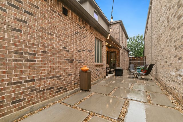 2224 7th Avenue, Flower Mound, TX 75028