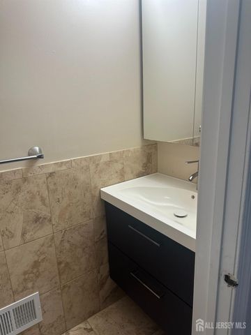 73 Goodwin Drive, North Brunswick, NJ 08902