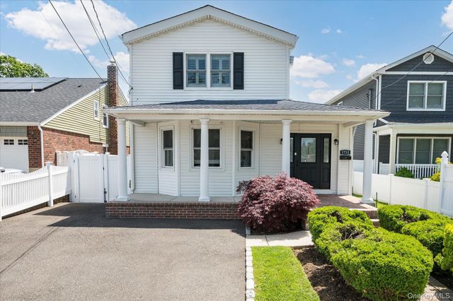 1735 Washington Avenue, Seaford, NY 11783