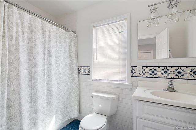 1735 Washington Avenue, Seaford, NY 11783