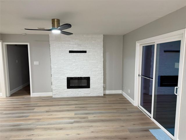 6015 W Airport Blvd, Houston, TX 77035