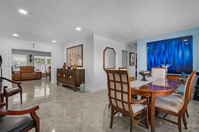 15405 SW 104th Avenue, Miami, FL 33157