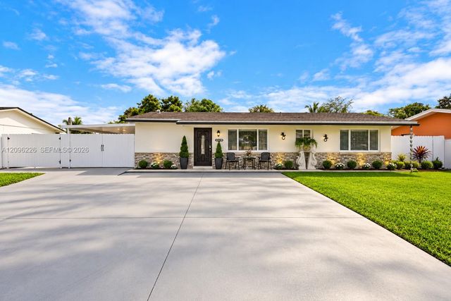 15405 SW 104th Avenue, Miami, FL 33157