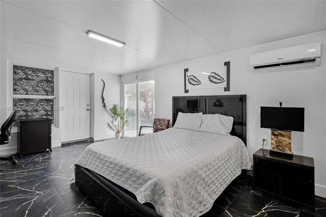 15405 SW 104th Avenue, Miami, FL 33157
