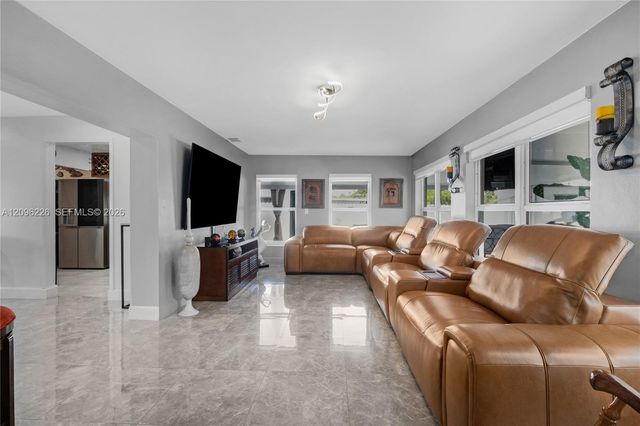 15405 SW 104th Avenue, Miami, FL 33157