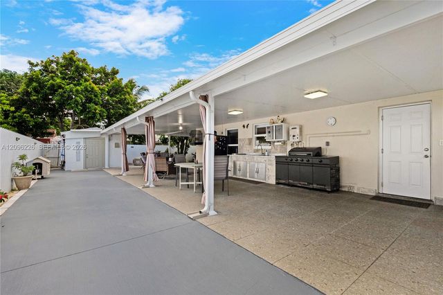 15405 SW 104th Avenue, Miami, FL 33157