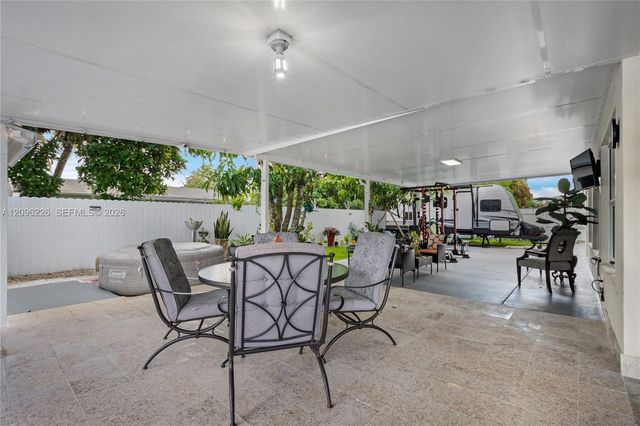 15405 SW 104th Avenue, Miami, FL 33157