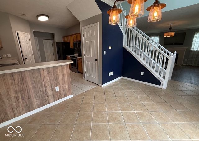 2353 Colfax Lane, Indianapolis, IN 46260