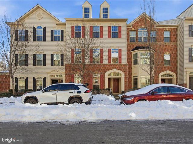 42143 PIEBALD SQ, Aldie, VA 20105