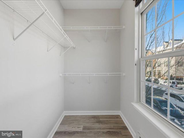 42143 PIEBALD SQ, Aldie, VA 20105