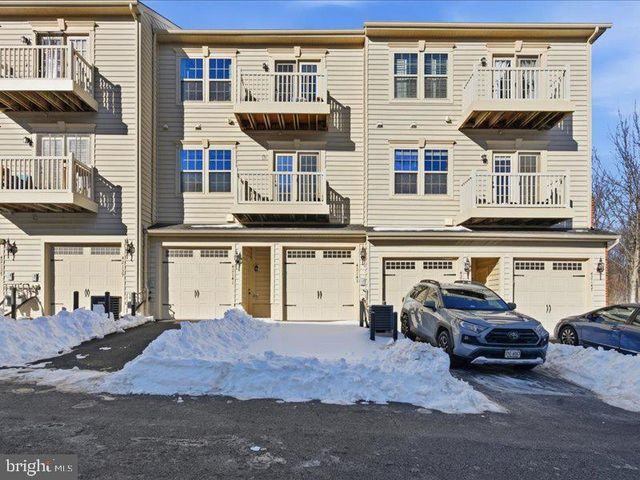 42143 PIEBALD SQ, Aldie, VA 20105