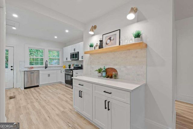 1670 S Gordon Street SW, Atlanta, GA 30310