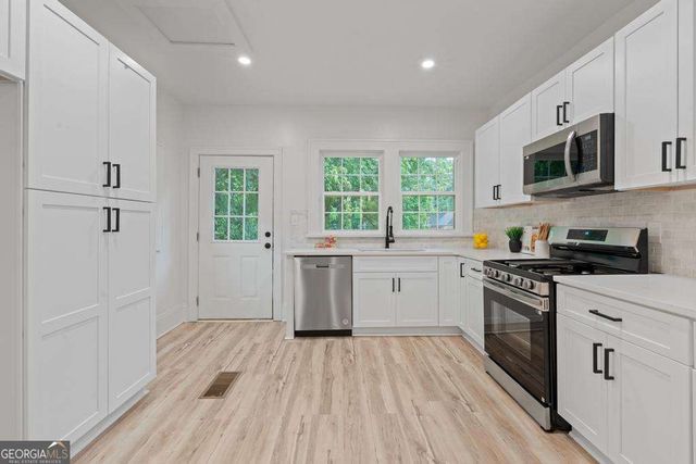 1670 S Gordon Street SW, Atlanta, GA 30310