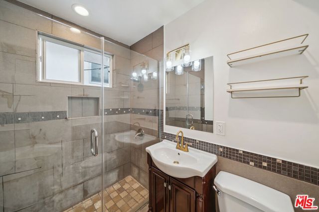 710 Westmount Drive D, West Hollywood, CA 90069