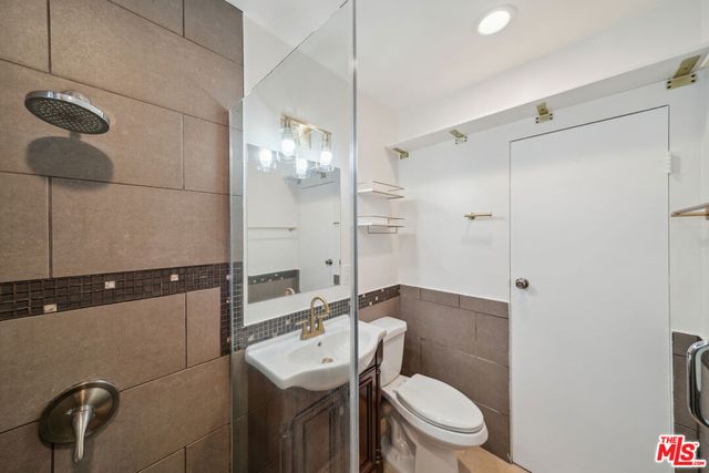 710 Westmount Drive D, West Hollywood, CA 90069
