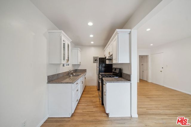 710 Westmount Drive D, West Hollywood, CA 90069