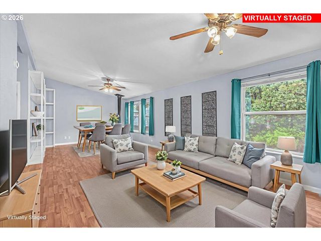 643 Se BROOKWOOD Ave, Hillsboro, OR 97123