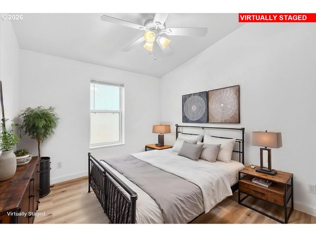 643 Se BROOKWOOD Ave, Hillsboro, OR 97123