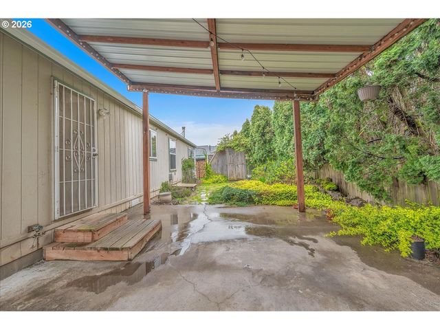 643 Se BROOKWOOD Ave, Hillsboro, OR 97123