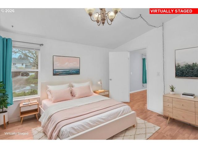 643 Se BROOKWOOD Ave, Hillsboro, OR 97123