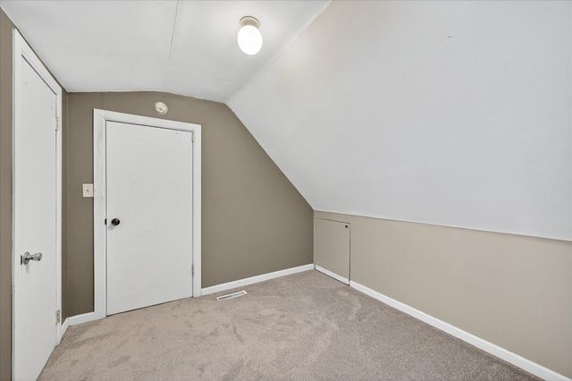 1039 Argyle Street, Saint Paul, MN 55103