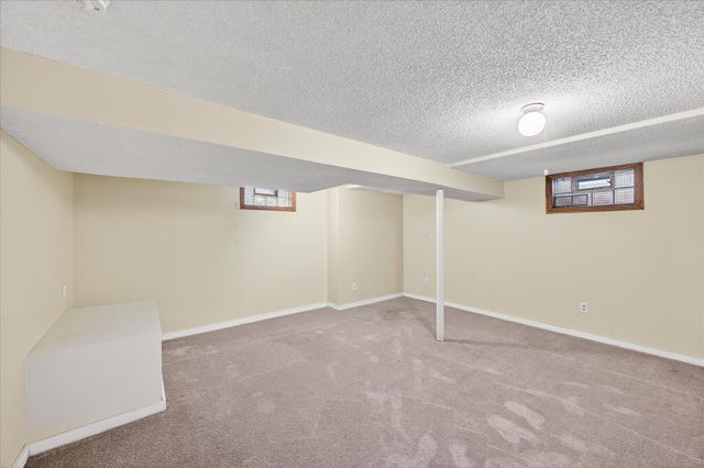 1039 Argyle Street, Saint Paul, MN 55103