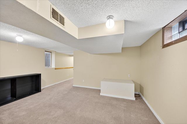 1039 Argyle Street, Saint Paul, MN 55103