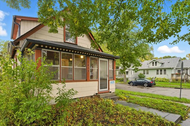 1039 Argyle Street, Saint Paul, MN 55103