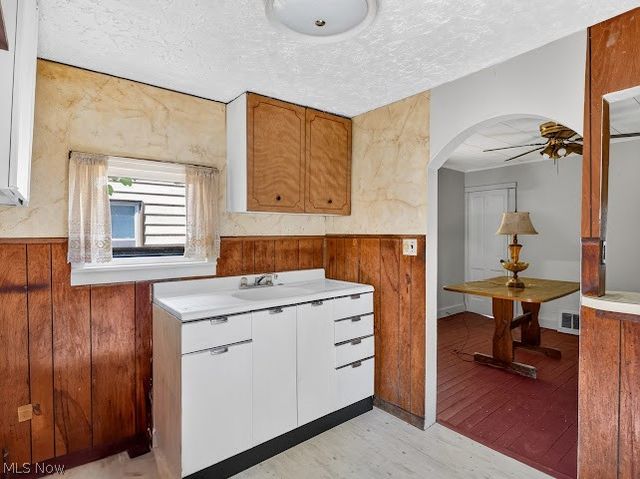 2145 Mcmyler Street NW, Warren, OH 44485
