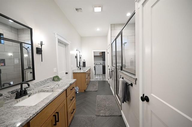 11503 S Churchhill Downs Street, Perkins, OK 74059