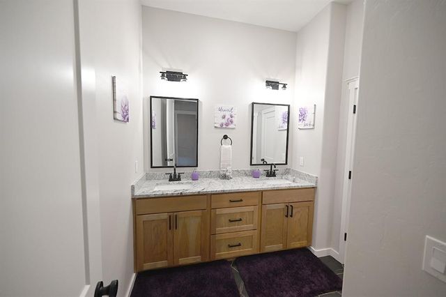 11503 S Churchhill Downs Street, Perkins, OK 74059