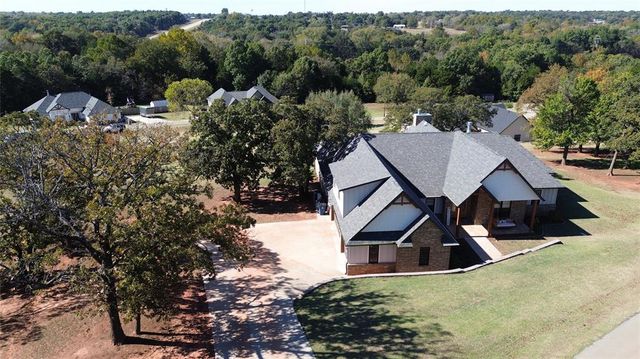 11503 S Churchhill Downs Street, Perkins, OK 74059