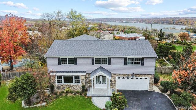 52 Woodland Road, Roslyn, NY 11576