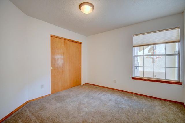 10219 Wickenburg Street NW, Albuquerque, NM 87114