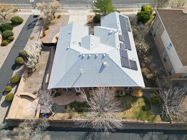 10219 Wickenburg Street NW, Albuquerque, NM 87114