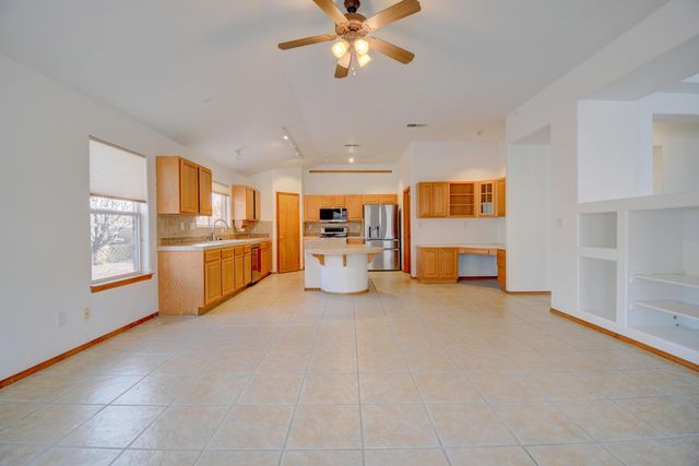 10219 Wickenburg Street NW, Albuquerque, NM 87114