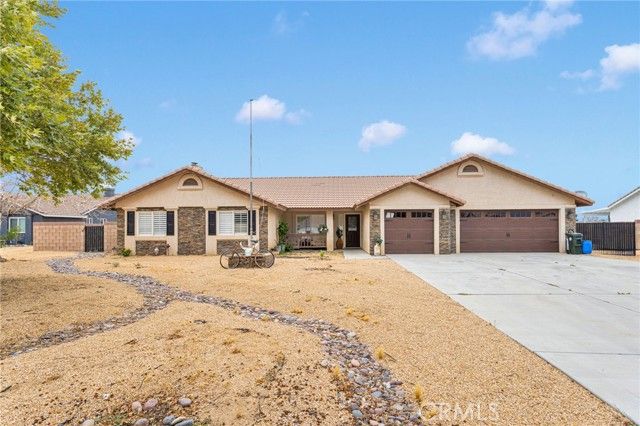 13262 Cuyamaca Road, Apple Valley, CA 92308