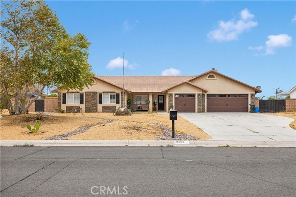 13262 Cuyamaca Road, Apple Valley, CA 92308